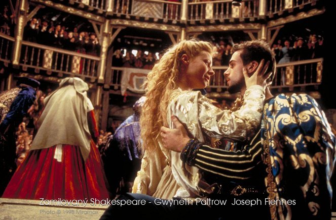Zamilovaný Shakespeare - Gwyneth Paltrow  Joseph Fiennes